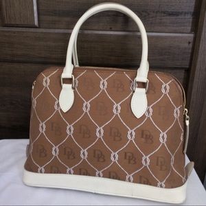 PERFECT condition medium D&B 👜